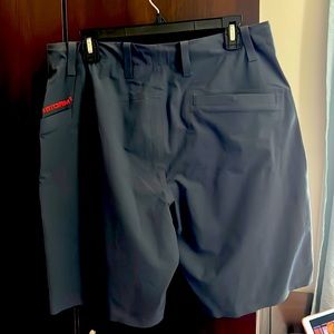 Mens Under Armour loose fit shorts
